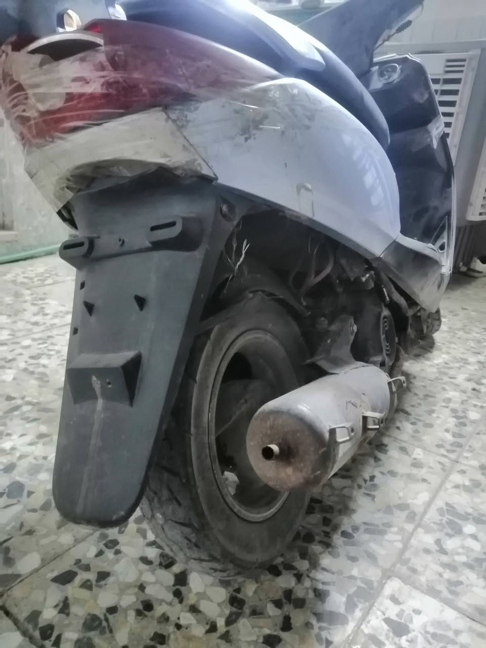دراجة بريز للبيع الدراجة ابيعهة واقع حال كهربائيات طافية كفرات تعبانة تطوف كابريتر عارضهة ب ٣٥٠ وبيهة مجال واكرر ابيعهة واقع حال...


**إذا كنت صاحب هذا الإعلان وتريد حذفه لأي سبب، رجاءا أرسل رسالة إلى الدعم الفني**