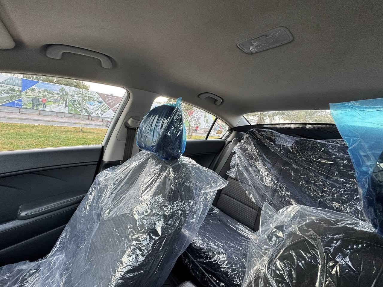 سيراتو 2013 شكل ال15
خليجي كفاله عامه 
5 ويل كب كروم
لايد led 
اشاير بل مري 
قطعتين تبريد ( امامي وخلفي)
حساس بلادي
تحكم مقود جهتين
مكينه 1600 دوش على وضع الشركه
داخل اسود 
دبل جداحه 
سياره جديده وعلى ايدي 
رقم اربيل انكليزي بسمي 
السعر 123 
***********
