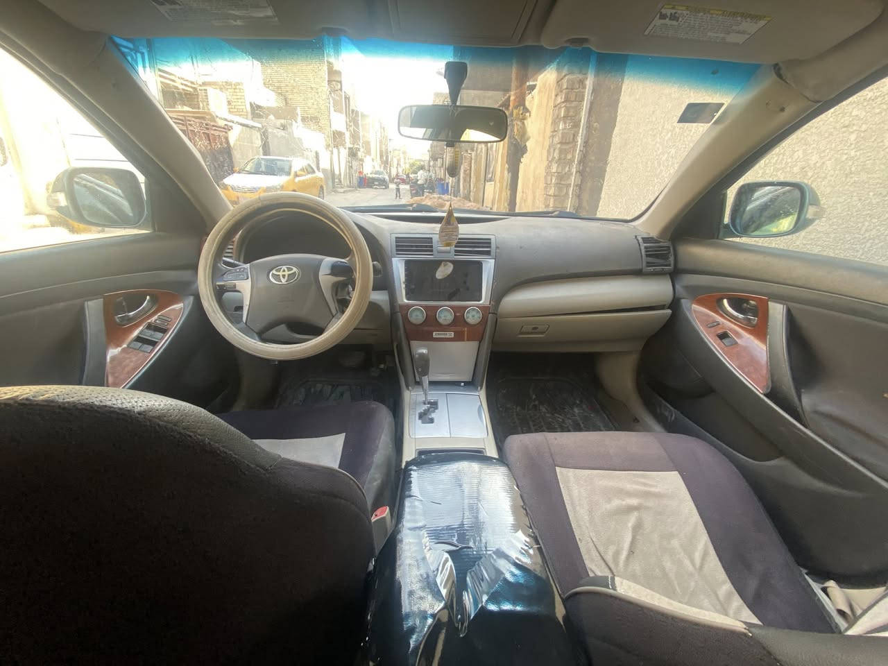 كامري موديل 2007 مصبوغة عام هزة جديدة السعر 70 وبيها مجال للستفسار ***********
