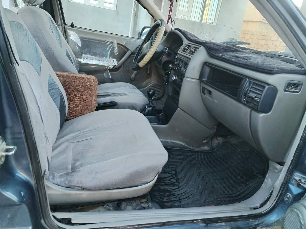 السلام عليكم مكلف بنشر فكتره حجم 20 رقم كركوك مشروع وطني سنويه لل2028 بدون صبغ فقط دواير ودوسات سياره نضيفه دوشمه جديده بطاين جدد مناقصه شي بيع فقط ***********
