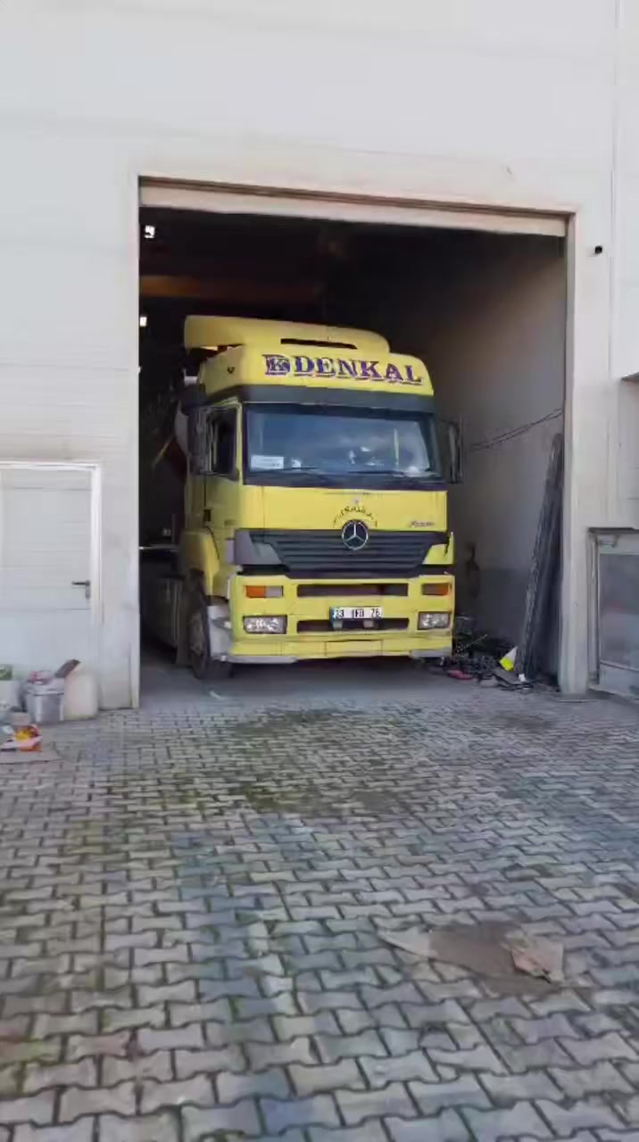 شركة ريهان تريله                            ‏ Reyhan trailer
‎للتصنيع أنواع  سايلوات سمنت 
☎️ WhatsApp ***********.    ***********
‎‏موقع شركة ريهان تريله.     دولة تركيا 🇹🇷 
‎‏Email.info@reyhantreyler.com
* سايلوات سمت 55 طن
‎‏ لون سايلو حسب الطلب 
‎‏كل شيء حسب الطلب لزون نو شغل ممتاز

‎
