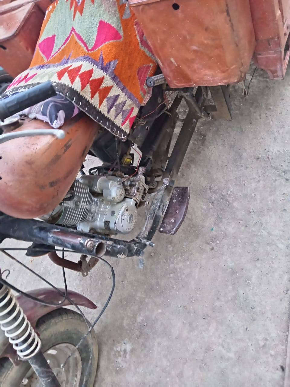 سلام عليكم ستوته دايوان موديل 14  نضيفه وخير من الله نكره سلف تخم تاير جديد سعر مناسبه تفاصيل خاص او تصال ***********
