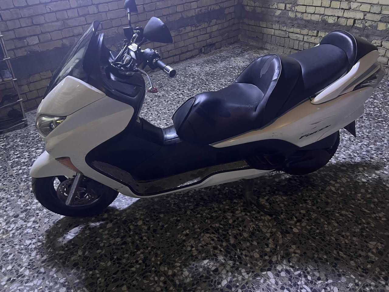 فورزة 09 كرستال 
1-مكفولة كفالة عامة 
2-كهربائيات كلهة شغالة
3-ومكينة كفالة 
4-دبلات جدد 
5-اكزوز رياضي
6- دوسات نيكل
7-  كلوب جنطة
8- اربع تحويلات 
9-مري بلاد
10-قبضات نيكل
11- كفرات بلاد بيهة فقط كسر اصبعين واضح بل صور 
12-دهنهة كلة اومتل وبانزين محسن دراجة مال جني سعر 1400


**إذا كنت صاحب هذا الإعلان وتريد حذفه لأي سبب، رجاءا أرسل رسالة إلى الدعم الفني**