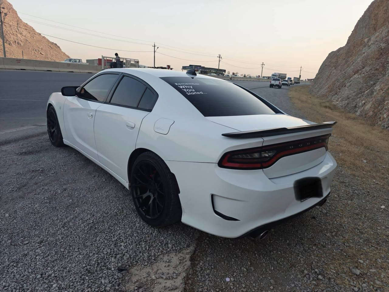 Doodge 2019
٤ پارچەی بۆیاخە بەبێ ژۆرێ بە شەرتی ئەوەلییات مالی کەس نەبێ  رەقەم سەنەوی خوی لە گەلە فولە تەنها سلایت نییە زۆر خاوێن و بێ مەسروف هەموو مەعلاماتەکم نۆسییە 
شوێن/سۆران/١٢٥ معامەلە
وایبەر واتساپ / ***********/*********** سوران, أربيل
