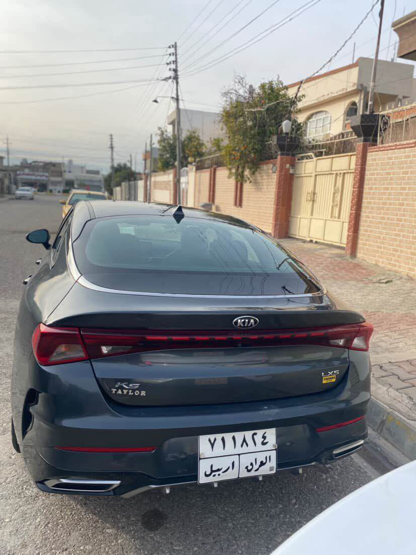 محرك 16 توربو 
جاملغ خلفي فقط صبغ رقم شاصي موجود 
سيارة مابي اي نقص ونظيف
بطاقة بانزين موجود 
مواصفات معروفة وارد امريكي 
سعر ١٦٠

للتواصل *********** كركوك, العراق
