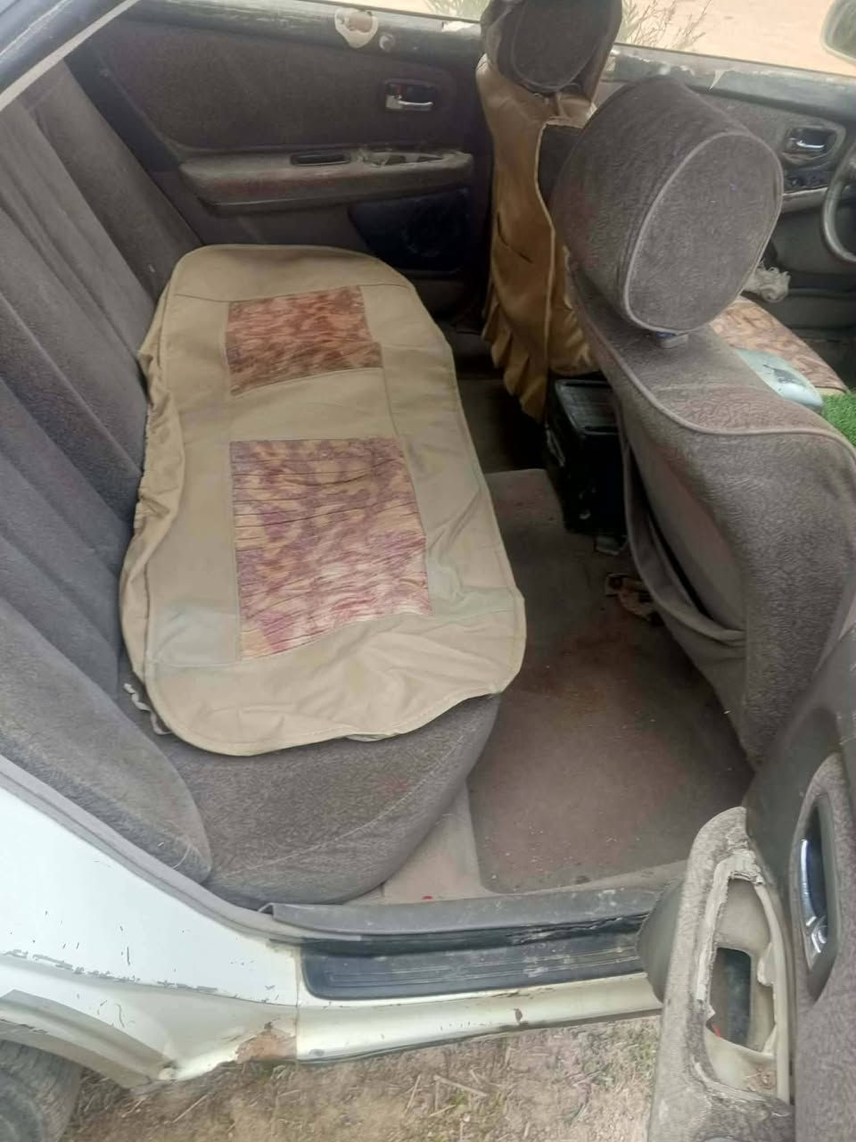 سلام عليكم مارك ٢٠٠٠ كصه جنطه وقماره رقم واسط مكينه وكير نظيفات سياره كامله وحلوه مكاني العزيزيه  ***********
