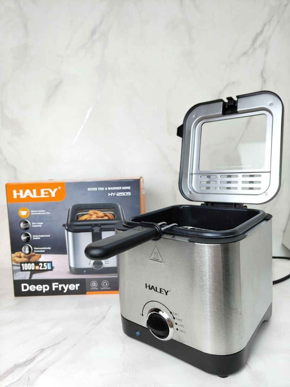 قلاية سعة 2.5 لتر: وعاء طهي بطبقة غير لاصقة لتسهيل التنظيف ومنع التصاق الزيت.
القوة: 1000 واط لتسخين سريع وفعال.
تحكم بدرجة الحرارة قابل للتعديل: لضبط حرارة القلي حسب نوع الطعام.
سلة قابلة للفصل: لتسهيل إزالة الطعام 
يوجد خدمة توصيل لجميع المحافظات بغداد, العراق


**إذا كنت صاحب هذا الإعلان وتريد حذفه لأي سبب، رجاءا أرسل رسالة إلى الدعم الفني**