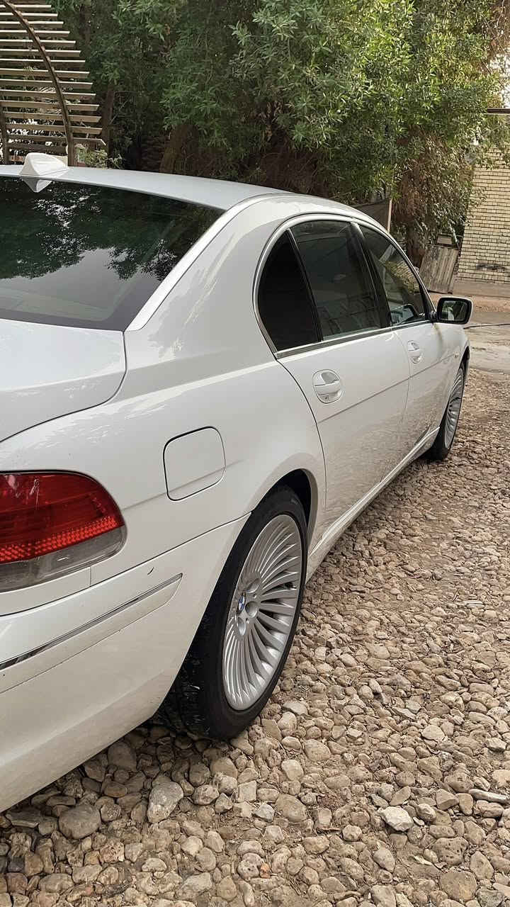 🇩🇪BMW 730Li 2007 اصل
رقم بغداد باسمي تحويل مباشر
مكفوله (ماعدا الدعاميات) 
منظومه جوينات جديده كامله
راديتر المحرك جديده 
منظومه بريك جديده
لايت زينون
تبريد ويه دوسه البصمه
تخم بلكات بوش الماني اصلي 
تايرات خلفيه جديده 
دسكات امامي جديد
كير ودهن كير جديد
نظام صوتي BMW بلاد
تعتيم مرايات جانبيه وسطيه
جنطه ومري شفط 
دهن Icon الماني 🇩🇪

ومواصفات الـ30 معروفه
السيارة نضيفه والنصبه ماتتقارن  
للبيع او مراوس بموديل احدث 

السعر  157$ وبيه مجال 
الرقم  *********** 

موقع 📍بابل / الحلة
