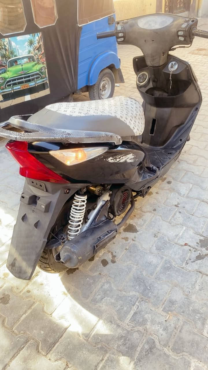 إسلام و عليكم دراجه لبيع ثعلب كله بلاديه كهربايات كله شغاله السعر ٥٠٠وبيه مجال العلوان بغداد مدينت الصدر رقم الهاتف ***********
