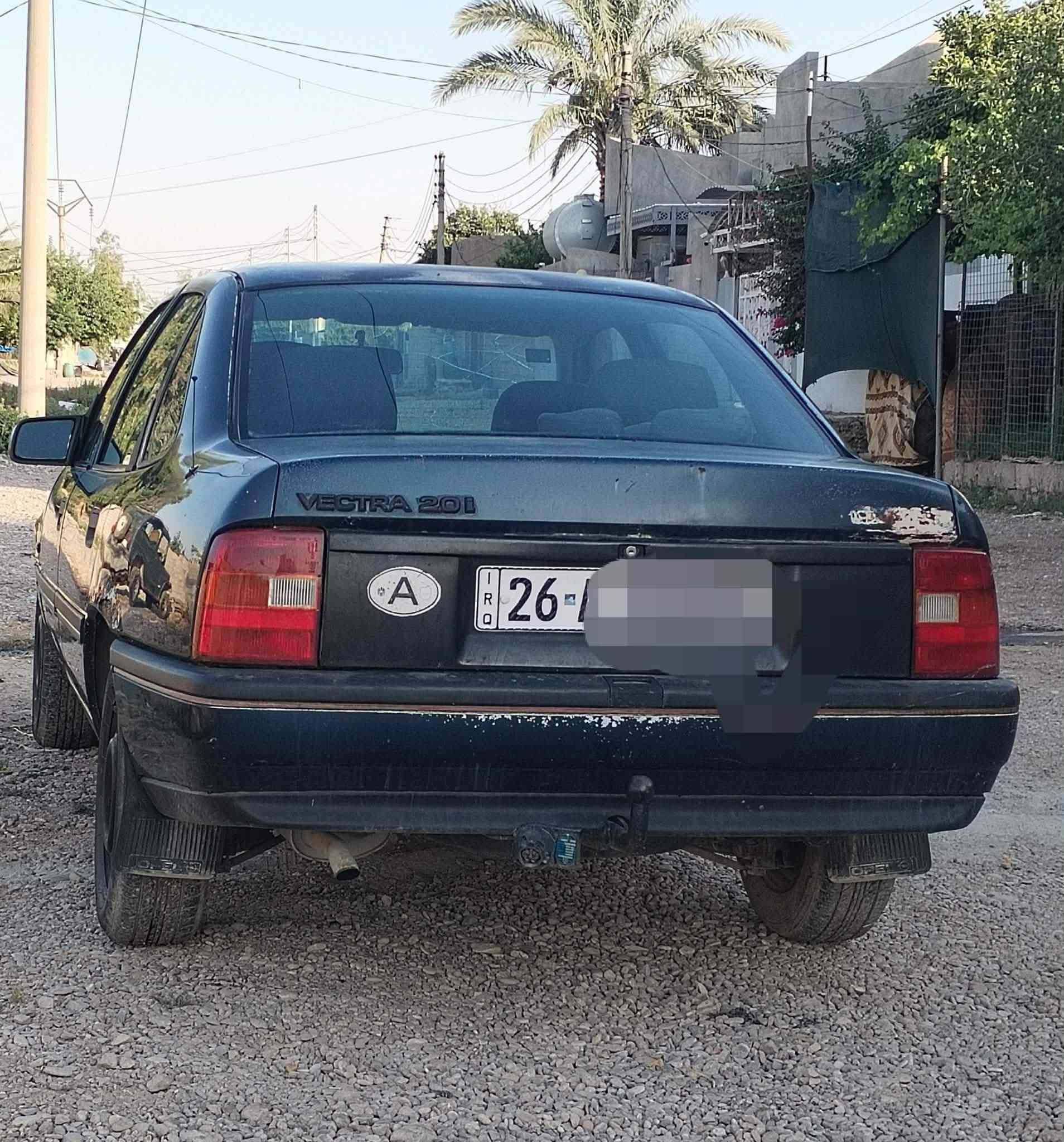 السلام عليكم
اوبل فكترا ٢٠ محرك لاصرف لابخار
 سياره  بأسمي سنويه لل٢٩
 صارله ١٥سنه عندي
الگشر كما موضح بالصور بيه بعض الخياسات
بيه بطاقه بانزين 
السياره مال جناي وسعر مناسب
السياره مكانها طوزخورماتو
لاستفسار 
هذا رقمي وبيك خير وتدلل
***********
