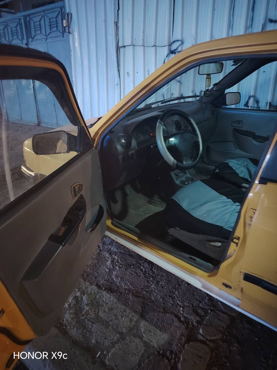 السلام عليكم
سايبة موديل ٢٠١٤؛ كير محرك تبريد تخم تاير  مكفولة
رقم انكليزي باسمي
تحويل مباشر
السعر ٢٨ وبيها مجال قليل
رقم الهاتف ***********
