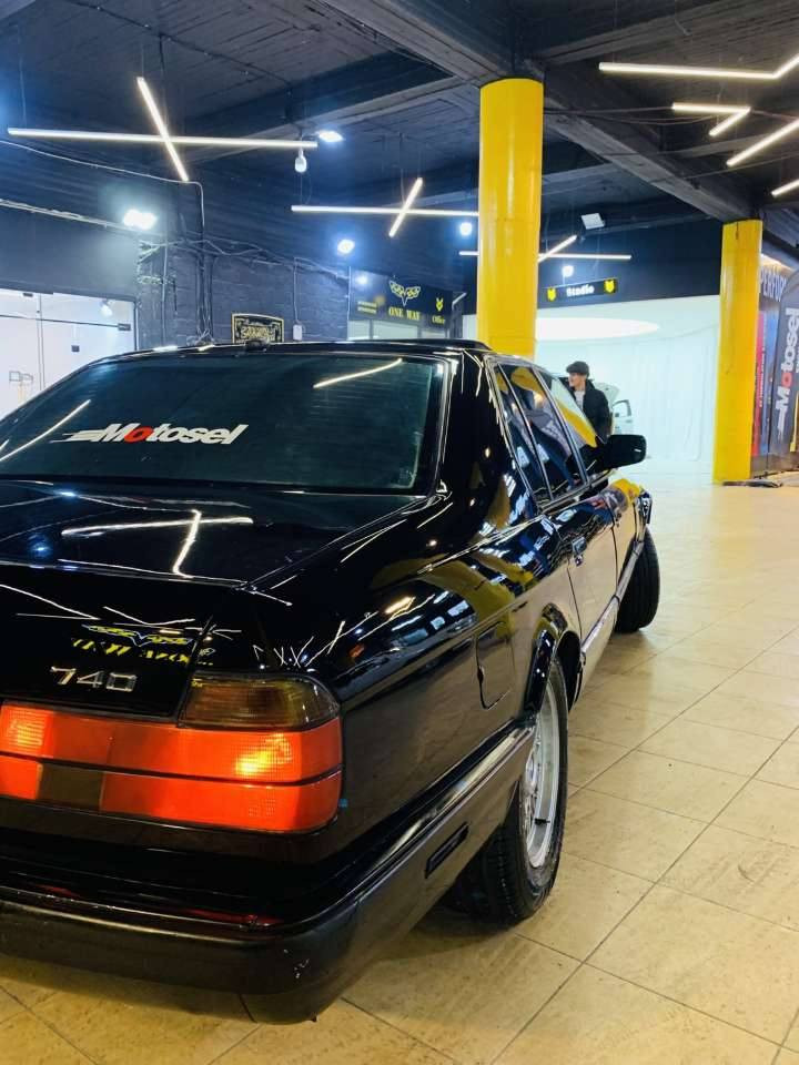 سڵاو BMW 
740 🔥گێڕ تۆماتیک سڵایتV8 مەکینە کەپس  پێش پان ناو فۆڕمیکا کوشن جلدو کارەبای ناو سپی ناوی لۆک   کارە بای مەزبوتە تەقەو ڕەقەی نییە دواو پێشی چەکوشی پیوە نییە دەعمی  نییە چوار تایەو ویلی لۆکی لەژێرایە ماشەڵا لەقوەتی ساڵا سای سپۆڕت بەدوای مەسروفا مەگەڕێ ئاڕمی پلاستیکی سلێمانی بوە گم بوە ئەوە لیاتی مەزبوتە بەڵام بەعلوج دەی فرۆشم  شوێن هه ڵەبجەی تازە  ژمارەی موبایل*********** ڤایبەری لەسەرە  گۆرینۆش دەکەم لەسەر دڵ گرتن سعری 35گەڵا تۆزی مەجال دار بنديهكان, السليمانية
