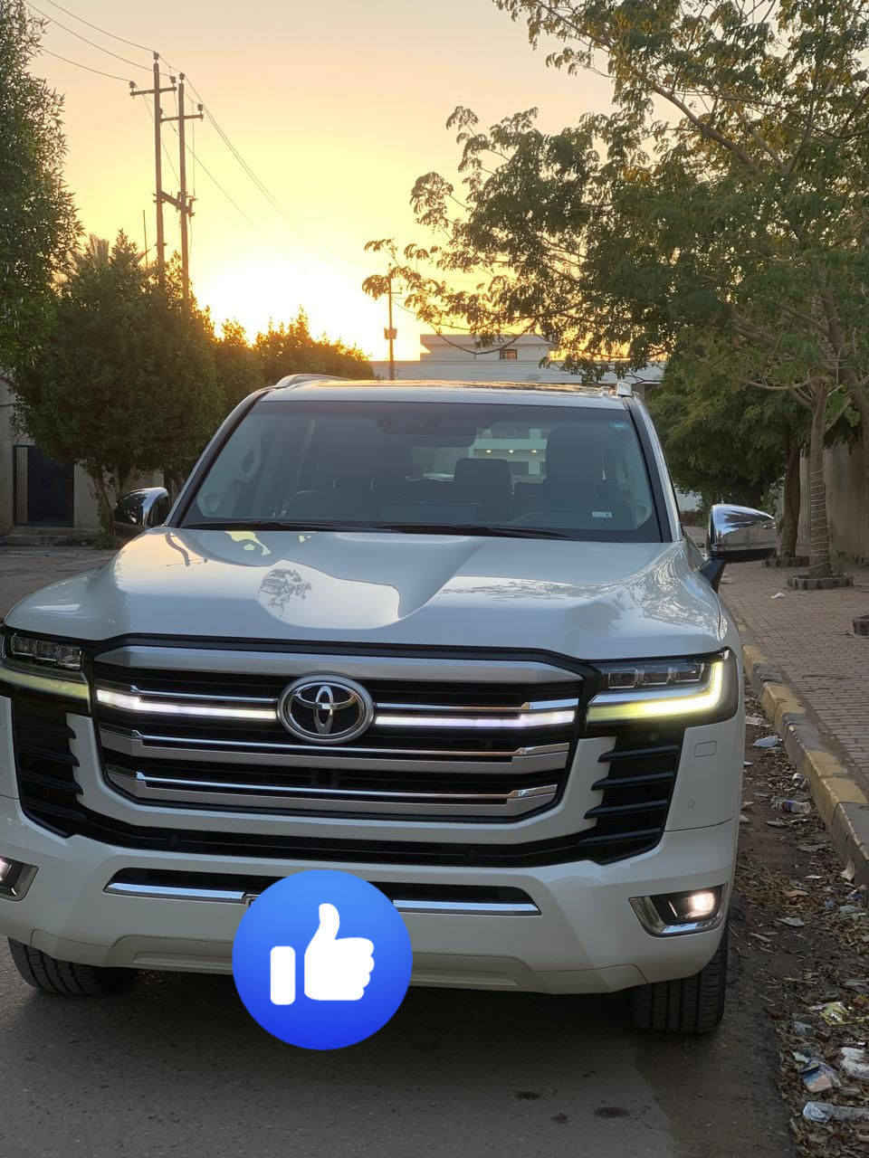 لاندكروزر للبيع.. موديل 23 ... تون تيربو
Vx ...  مكفولة ومغلفة ماشيه 54 الف
السعر 71 الف دولار  .. تواصل خاص


**إذا كنت صاحب هذا الإعلان وتريد حذفه لأي سبب، رجاءا أرسل رسالة إلى الدعم الفني**