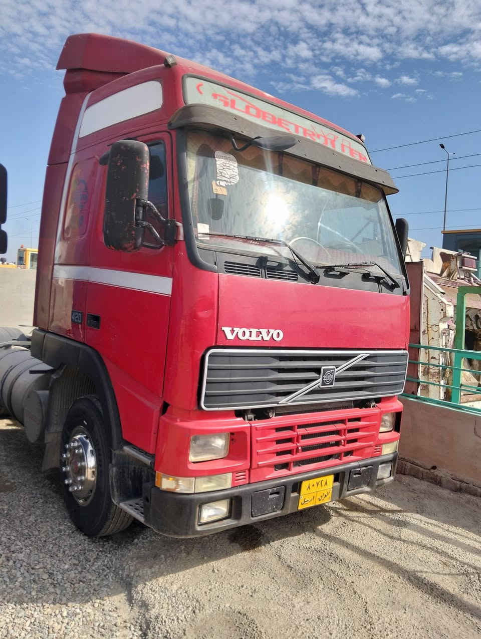 السلام عليكم فولفو للبيع 2001 مربوطه تنكر رقم سليمانيه حجم المحرك 420 تك تاير تبريد عنوان كركوك سعر 190 رقم الهاتف ***********
