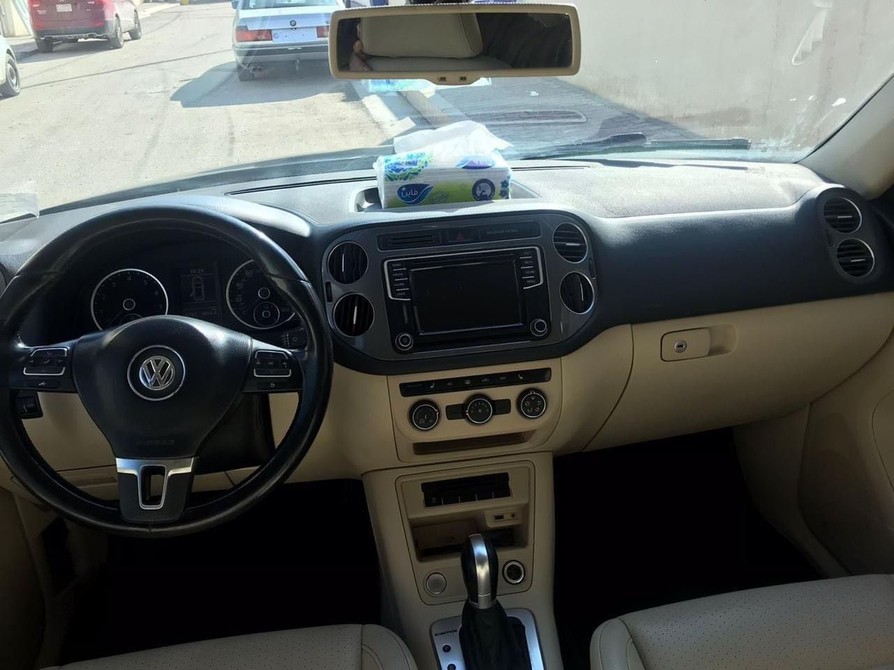 فوكسواكن تيكوان ٢٠١٧ بيع او مراوس
سياره حلوة ومجكلمه 

مكينة كير صدر كله جديد 

السياره كاعده والماني وبالعافيه على الياخذها وسعرها رخيص 

وارد امريكي حادثها بجم 

رقم دولي نجف باسمي

السعر ٩٧ ورقه


**إذا كنت صاحب هذا الإعلان وتريد حذفه لأي سبب، رجاءا أرسل رسالة إلى الدعم الفني**