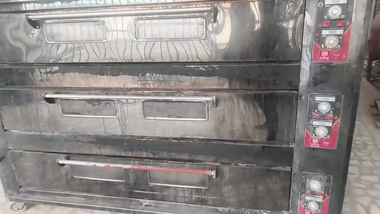 فران طبقي ٣خنات  يشيل ٣ طاوليات كل خانه حجم لكبير مكاني نجف السعر ١٨ ورقه ***********9
