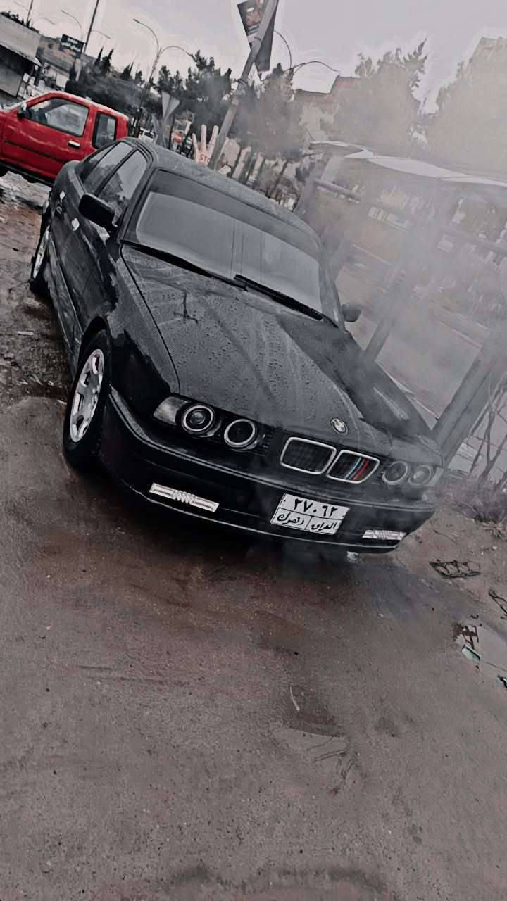 رقم دهوك موديل  1990حجم المحرك 520 كير عادي سلايت جام كهربائي تعمير جديد  صبغ جديد 
داخل و خارج كهربائيات  كلها شرط بدون اي عطلات 
تحويل  وغرامات  بشرط  مكان السيارة دهوك
*********** دهوك, العراق
