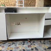 ميز • للبيع • مراكز