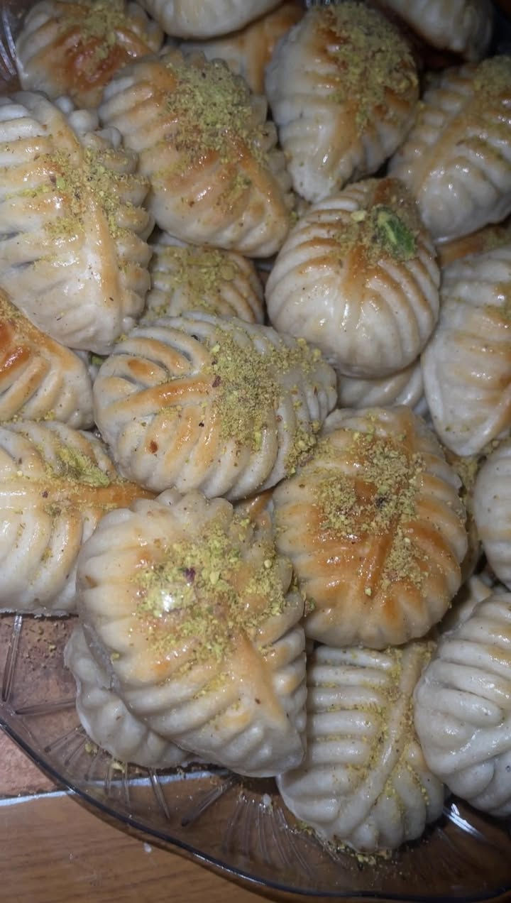 مرحبا شلونكم بمناسبة قرب العيد كل عام وانتم بالف خير ان شاءالله حجز الكليجة مفتوح اشتغلها بالمكسرات والدهن الحر تكدرون تراسلوني وتحجزون والف عافية مقدماً❤️


**إذا كنت صاحب هذا الإعلان وتريد حذفه لأي سبب، رجاءا أرسل رسالة إلى الدعم الفني**