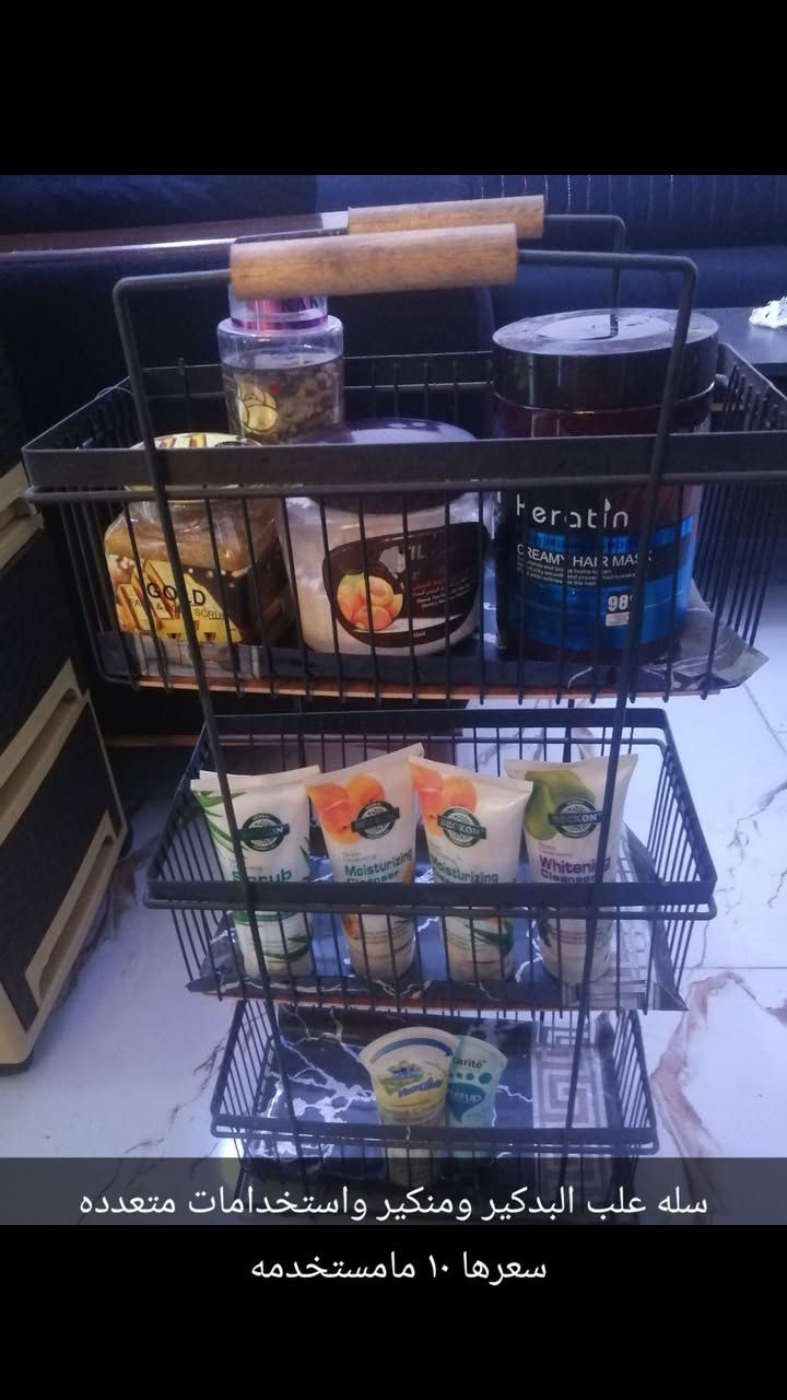 كراسي حلاقه ومغسله وكرسي منكير طابوريه بدكير وعربات للبيع الاتصال على الرقم *********** حي اور
