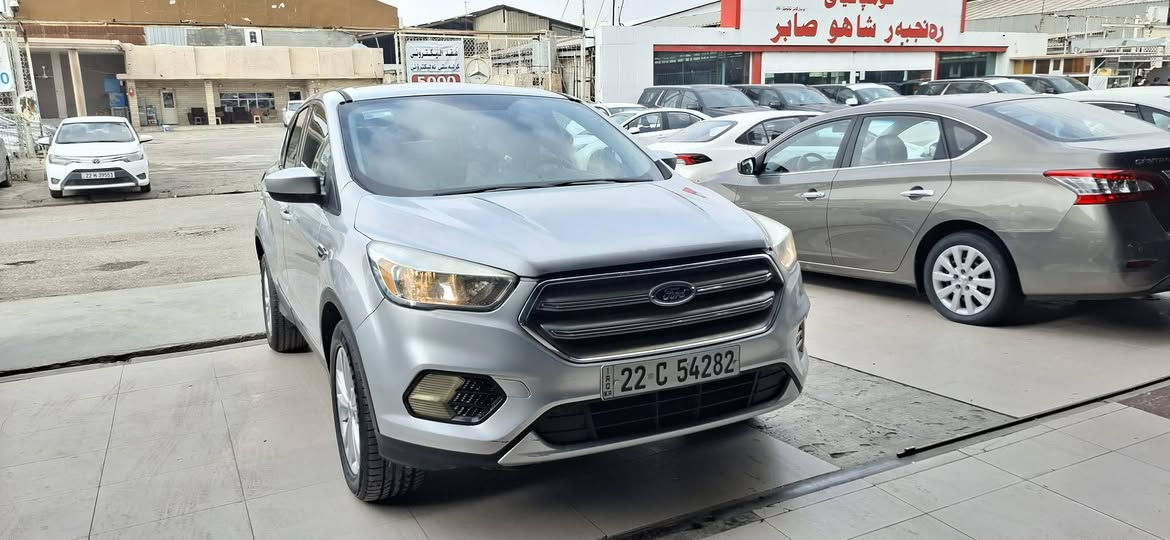 للبيع
السعر 105 وبيها مجال
فورد سكيب موديل 2017
ماشية 170 الف
ضررها قبغ صندوق فقط بدون دواخل
محرك كير طخم تبريد كلو شرط سيارة بأسمي
سنويا 2029
مكان السياره موصل 
***********
