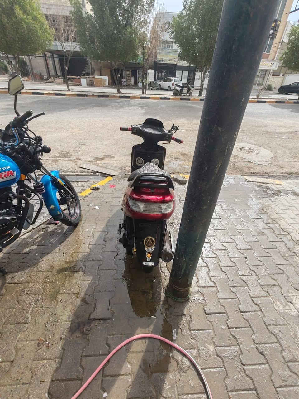 درجه فرشه البيع فحل مفتوح مره واحده بس ناعمه تخبل  وياله ريضايت تيرات جديد شياير وره وكدام نكره سلف تشتغل كهربائياتها كله شغله ولا شي نقص سعر 400وبيه مجال الشراي مكاني نجف ***********
