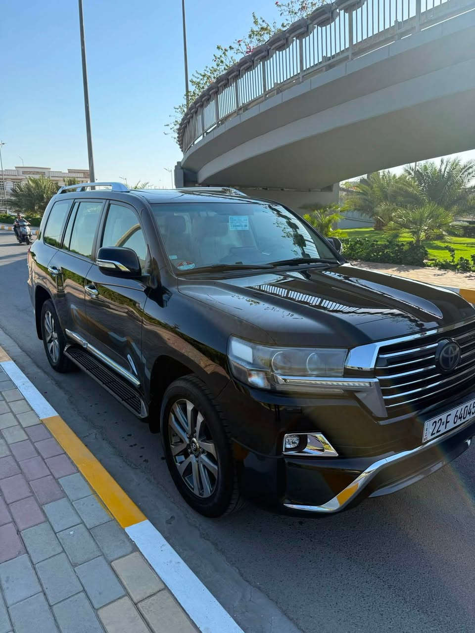 تويوتا لاندكروز 
موديل ٢٠١٨ 
GXR ٦ سلندر 
رقم اربيل تحويل وكاله مباشر
ساز باب اول فول واحد ع واحد 
فول مواصفات 
فتحه سقف 
بصمه 
حساس امامي +خلفي 
شاشه 
كامرا 
كشنات جلد 
كراسي اثنين كهرباء بلاد 
تحكم ستيرن 
ثلاجه 
دبل ماوس 
٨ايرباك 
شاحن وايرليس السياره مال جناي جديده بمعنى الكلمه على وضع الشركه
مري شفط السعر 460 وبيهه مجال
عداد المسافه ٩٢ الف حقيقي 
السياره جديده لك مكفوله كفاله عامه 
العنوان الرمادي  
للاستفسار الاتصال ***********
