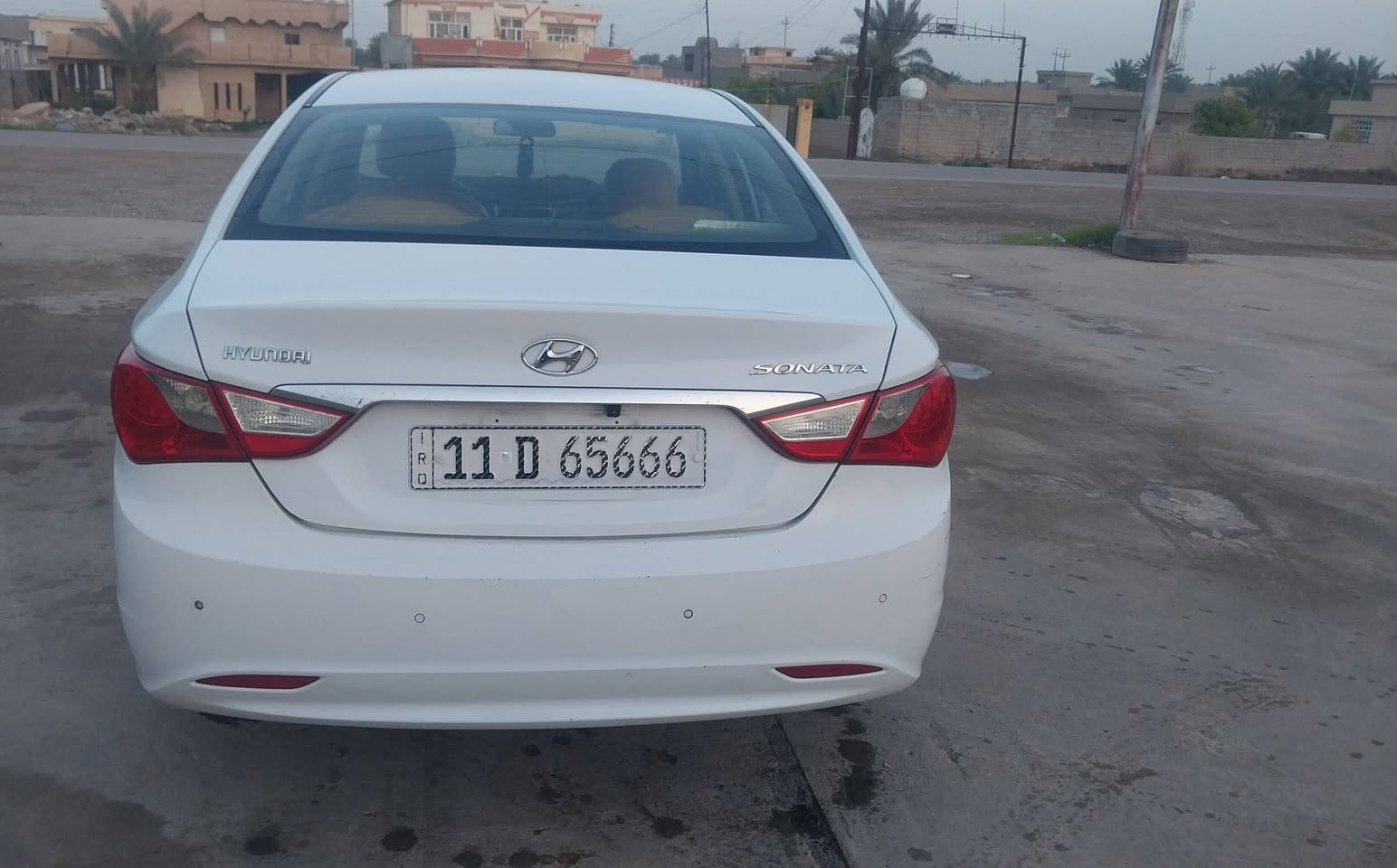 للبيع سوناتا خليجي محرك 2400 دوش المرغوب 
كير شفتات بالاستيرن 
تحكم كامل بالاستيرن 
مري شفط 
جهاز مانع السرقه 
4 بصمات 2/ تشغيل عن بعد 
2 بصمات تقفيل وتفتيح 
رقم دولي 
سنويه بسمي حته متتعب 
***********
