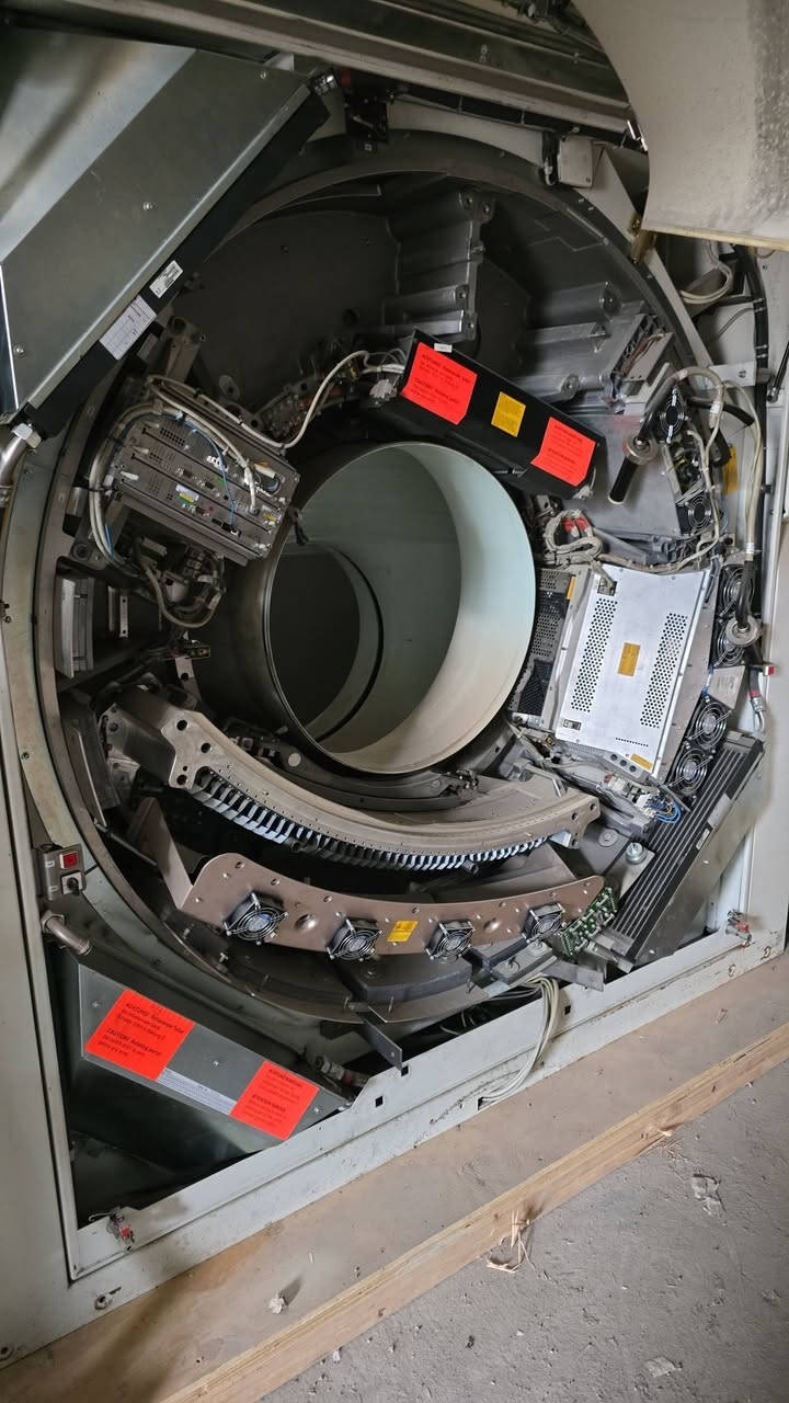 📢 متوفر قطع غيار أجهزة المفراس (CT Scan)

نوفر قطع غيار أصلية ومستعملة بحالة ممتازة لأجهزة المفراس من شركات:🔹 Philips🔹 Siemens Healthineers

🔧 القطع المتوفرة تشمل:

Tube (تيوب المفراس)

High Voltage Generator

Detector

Control Boards

Power Supply

Cooling System

Motors & Mechanical Parts

Cables & Sensors

⭐ القطع مفحوصة وجاهزة للعمل⭐ أسعار مناسبة للمراكز والمستشفيات⭐ إمكانية توفير قطع حسب الطلب

📞 للاستفسار والتواصل على الخاص أو الهاتف.***********

