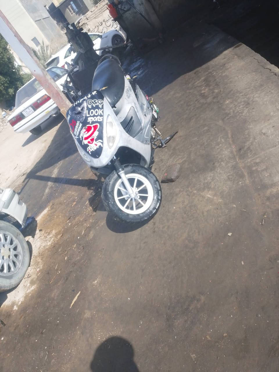 السلام عليكم ماكس قجمه النظافه كدامك الدراجه كهربائيات كلها شغاله نكره سلف شلعه ومعدل فول الدراجه مكينه ما تنسمع وكفراتها كامله ما نقصها برغي السعر 550بيها مجال حك الجيه ***********
