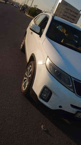 للبيع :
كيا سورنتو موديل 2013 شكل 15 وارد خليجي
السياره 4 سلندر (دوش)
 7 راكب  
رقم السياره  اربيل الانكليزي 
بيهه ضربه بالصندوق ويوجد شخوط وطخات بسيطه
المواصفات:
.تبريد3 قطع
.حساسات امامي
.حساسات خلفيه
.تخشيب بيبان صاج
.مري شفط
.اشاير بلمري
.تحكم ستيرن
.بروجكتر كهربائي يتحرك عند تغير المسار
.نظام ايكو
تبريد جديد 
. 5 ويل كب حجم 19
السياره نظيفة وحداده جديده
كير مكينه دواخل كله جديد
السعر 135 بيهة مجال حك الجية 
العنوان بغداد الامين. 
***********
