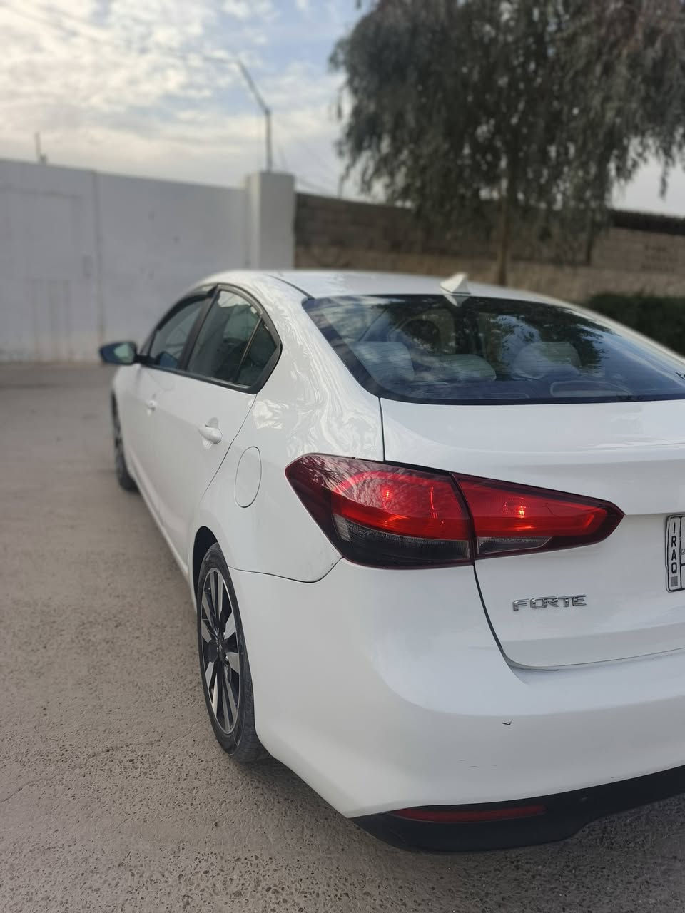 كيا فورتي
موديل 18
رقم بغداد 

محرك 2000 دوش 

تخم تاير جديد 

حداديه 80 % 100

دوشمه جديده 

باتري جديد

مكان السيارة بغداد 

حادث جاملغ وبنيد

وبلعراق قبغ جنطه ونص الباب صبغ

السعر 110$ وبيه مجال 

للاستفسار الاتصال ***********
