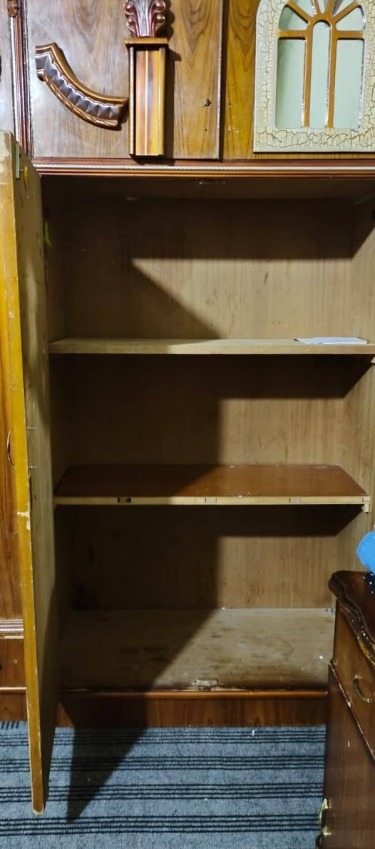 غرفة صاج  6 قطع
نجارة عراقية 
السعر 650
***********
