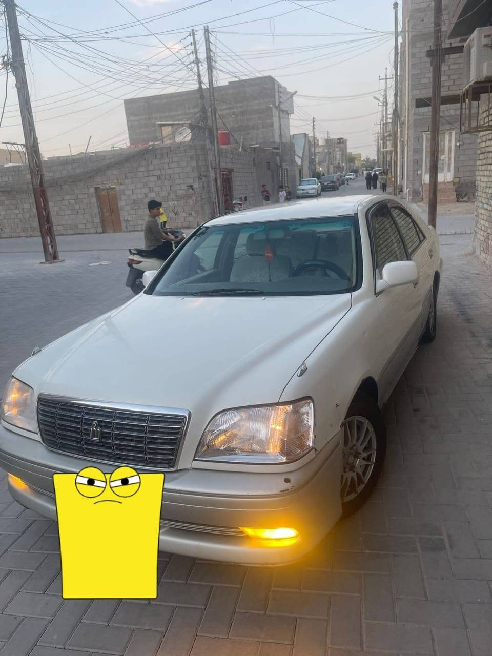 Toyota Crown (ملكة) موديل 99 – JDM Style 👑🇯🇵
​السيارة أدوات (بدون رقم - كلك مكصوصة كصتين) 🛠️
​لأهل الصنف والجنايه اللي يدورون النظيف والسيارة المضمومة ما متعوبه.. ملكة 99 (ثلاث دكم) Full Options 🔥، السيارة بحالة بلاد وبيهة ريحة الشركة، مال معاتب وجاهزة من كلشي 🥇.
​المواصفات الملكية (VIP Specifications) ✨:
​المحرك: ديفور الجبير (D-4 Engine) 🚀 – نشاط وعزم وعالشرط High Performance.
​اللون: محزم (جمالية ونظافة توب Clean Look 💎).
​الداخلية: كشنات كهرباء (Electric Seats ⚡) أمامية وخلفية، ستيرن كهربائي متحرك، وبردة خلفية كهربائية.
​الراحة: مثبت سرعة (Cruise Control 🛣️) شغال، وتبريد ثلاجة مركزية ❄️.
​حالة السيارة (Condition) 💯:
​الحدادية: 100% جديدة (Perfect Suspension 🔧) وما تحتاج برغي واحد.
​التواير: تخم تاير جديد 🚗.
​المحرك، الكير، والكهربائيات مكفولة وصوتها ما ينسمع (Super Quiet 🤫).
​السعر 💵: [37وبيه مجال للشرايه]
​المكان 📍: البصرة / الزبير
​للاستفسار والتواصل 📞: [0788 030 9900]
​تنويه للشراي ⚠️: السيارة أدوات (كلك مكصوصة كصتين) يعني بدون رقم، ومبيوعة على هالوضعية. الشراي الجاد واللي يعرف بقيمة الـ Crown يتفضل يتصل وجمالتهه بالواقع أحلى بهواي من الحجي.
​الملكة تبقى ملكة 👑 Crown Is Crown
