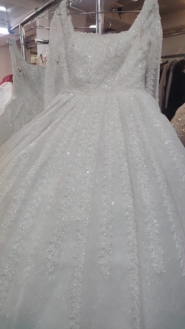 بدلات اعراس أبيض نظافه فول وبياض ناصع مستخدم نظيف وبأسعار مناسبه


**إذا كنت صاحب هذا الإعلان وتريد حذفه لأي سبب، رجاءا أرسل رسالة إلى الدعم الفني**