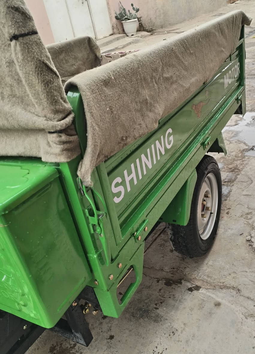 السلام عليكم ستوته للبيع موديل 23 زيرو بعدهي ع السحك أوراق اصوالي مو سكنر مكان بابل المسيب اتصل وبيك خير وتدلل
***********
