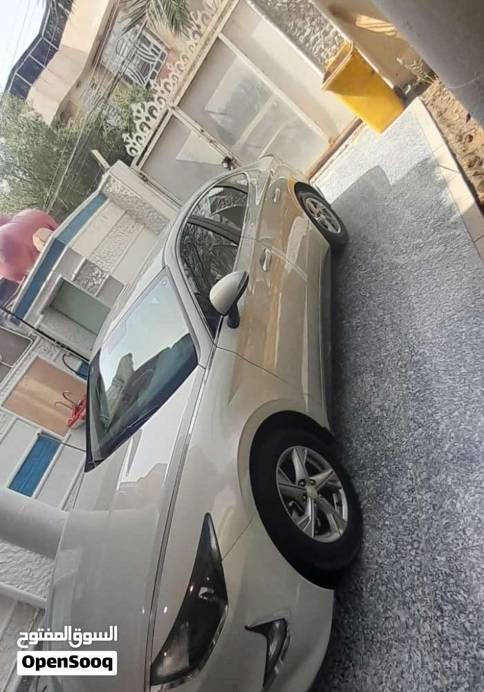 سوناتا موديل 2023خليجي  حجم المحرك 2500 سياره كفاله عامه ماشيه 60الف سعر 195 مكاني البصره ***********
