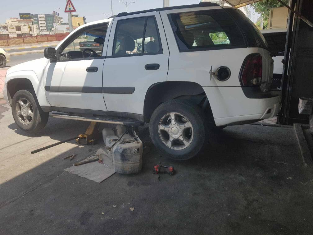 فیتەری گەڕۆک لە سلێمانی ***********بۆ کردنەوەو چاککردنی پێش و دوای سەیارەی بەنزین و گۆڕینی فیتپەمپ و تەبەڵە و بۆڵت و ڕۆت و شەمعە و بوشی عەرەبانە و بانس و فلنجە قوڵاغی گێرو قوڵاغی مەکینە و دیلەمۆ و سلف لەماڵو شوێنی کارتان یان لەهەر شوێنێ پێویستان بو پەیوەندی بکەن *********** السليمانية, العراق
