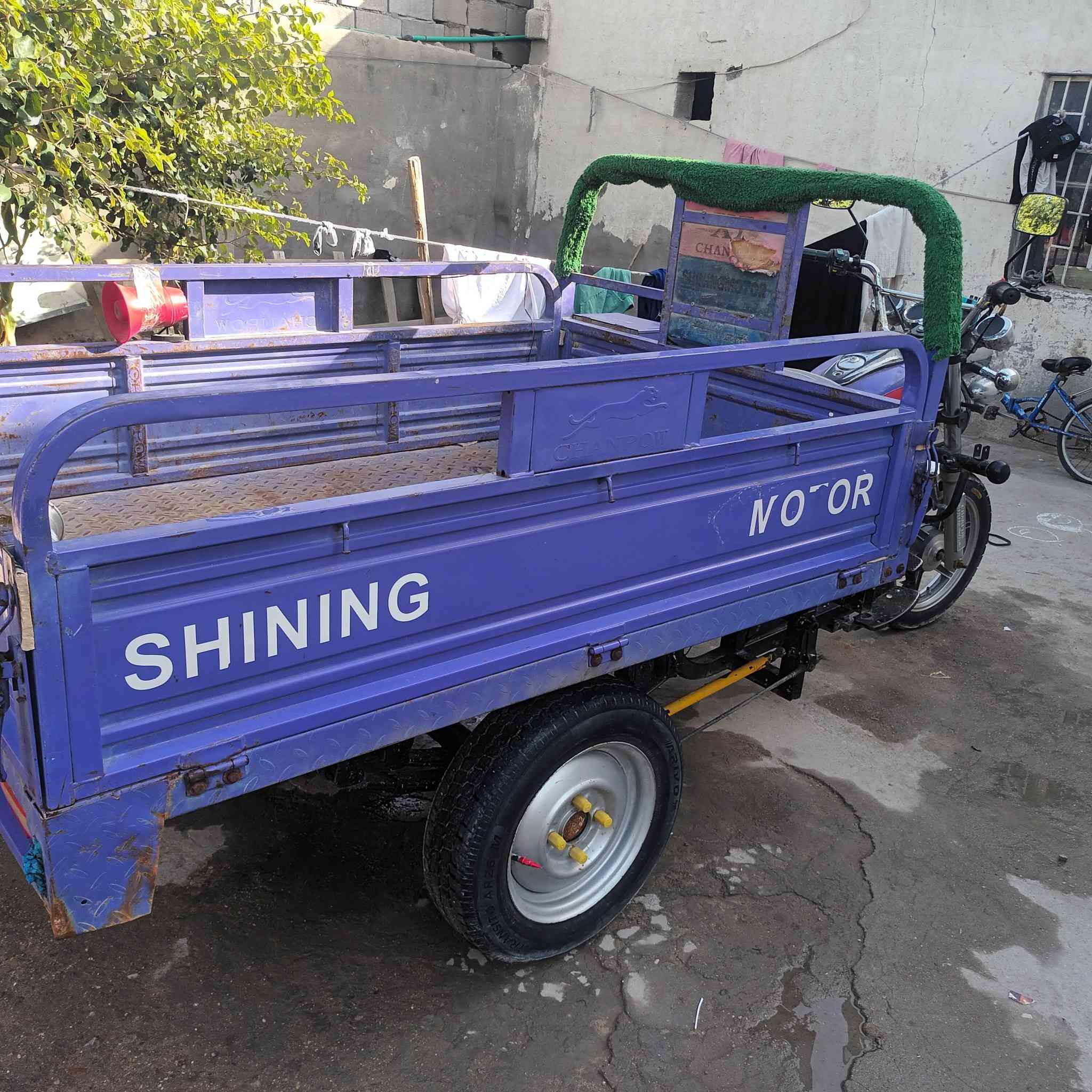 سلام عليكم ستوتة كربلائي للبيع موديل ٢٠٢٢ رقم وسنوية بصرة سنوية 28 كهربايات شقالة  تخم تاير جدد انبثرية شقال الاتصال ***********
