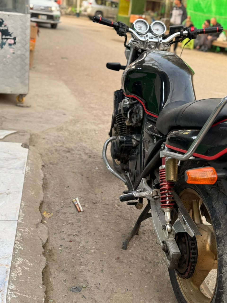 سلام عليكم
سيبي فور 400cc  جيل اول 16 ولف مكفولة من كهربائيات ومحرك وكير دشبول اشاير لايت عالي ناصي كلة شغالة مناقصهة شي اوراق كاملة سعر خاص او اتصل 🗣📲📞*********** مكاني ديالى جديدة الشط
