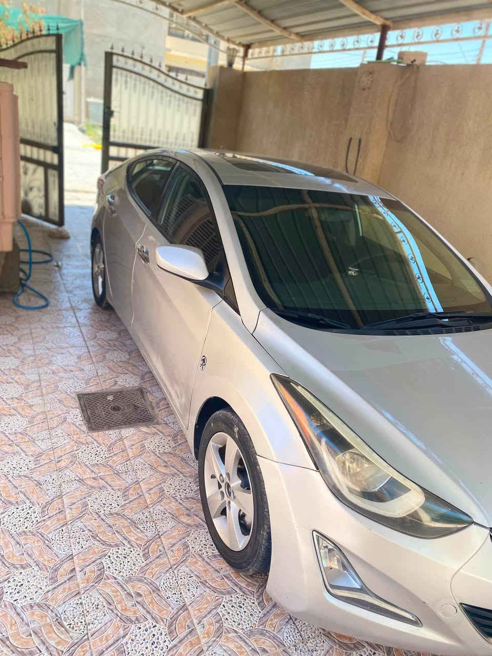 النتر ١٦ وارد امريكي بيه ضرار بنيد وجاملغ بدون معجون بدون دواخل سياره جديده احلى مت الصور كير مكينه كله كفاله السعر ٨٧ وبيه مجال تفاصيل اكثر الاتصال 

‭***********‬
