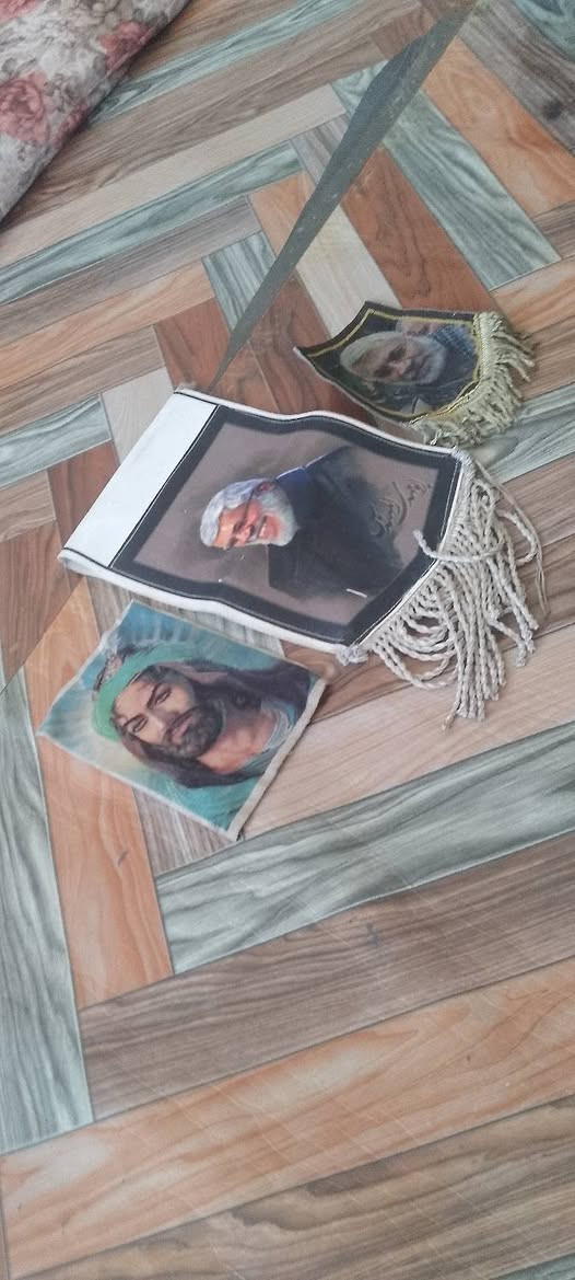 السلام عليكم غراض جنبزه للبيع
مسجل اربعه سمعات +سمعه مضخم تنربط ويه سعر 25
صوركبيره وصغيره سعر الوحده 2000
تجوه كشن نضيفه سعر 5000
كلوبات ثلجي +كلوبات شچخ خمسه الون اصلي سعر 3000
نشره داخليه احمر وابيض هيه وغرضهاكامله سعر 2000
للتواصل ***********
