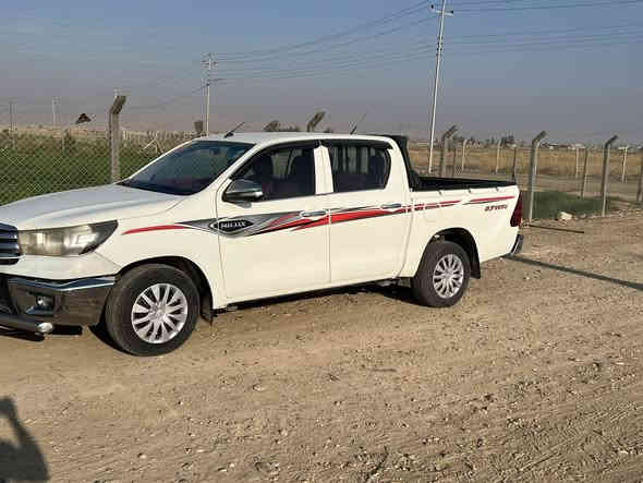 بيكم هايلوكس 2016 للبيع السياره محدثه 24 بيهه صبغ ماشيه 200 وشويه شاصي محرك كير ساره مكفوله عده صبق جاملق البدي وروس الجاملقات الكدام كير اوتماتيك السياره حلوه كاعده رقم اربيل  باقي التفاصيل ***********
السعر 235 وبيه مجال
