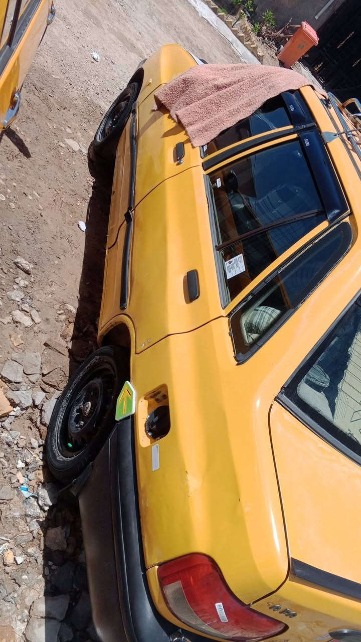 عليكم سايبا لبيع موديل ٢٠١١ كفاله عامه شواصي محرك كير مكفولات هيه وغرامات مصفره سياره خير من الله  ما متعوبه متوازي عله فلوس السعر ٢٦ وبيه مجال الاتصال📞📞‏‪***********‬‏
