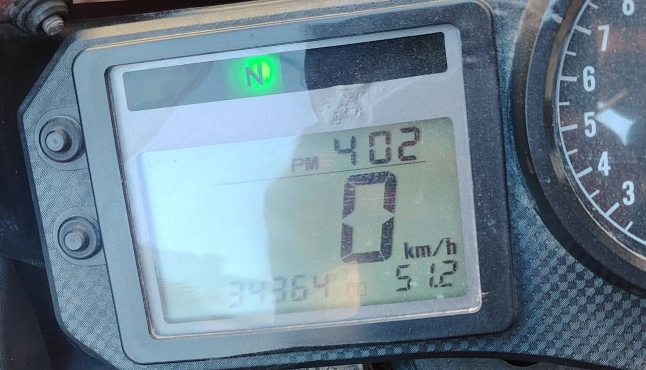 السلام عليكم F4i600 نازله من كلشي وكلاشي كفالة من التاير للتاير تشغل وتطلع
مكانها واسط الكوت 
الدراجه جديده بمعنى الكلمه 
اول ثاني ثالث بطناش 
اوراق كامله كبل ترقم 
سعر 35 وبيها مجال 
 ***********
