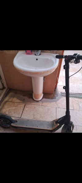 السلام وعليكم سكوتر شحن للبيع بطاريه ليثيوم اليوم شديتها جديدة ويمشي سريع ويطول شحن يمشي بلشحنه الوحدة 40 كيلو  مكاني بغداد البلديات
الاستفسار اتصال على الرقم *********** قيم وخذ بليرضي الله
