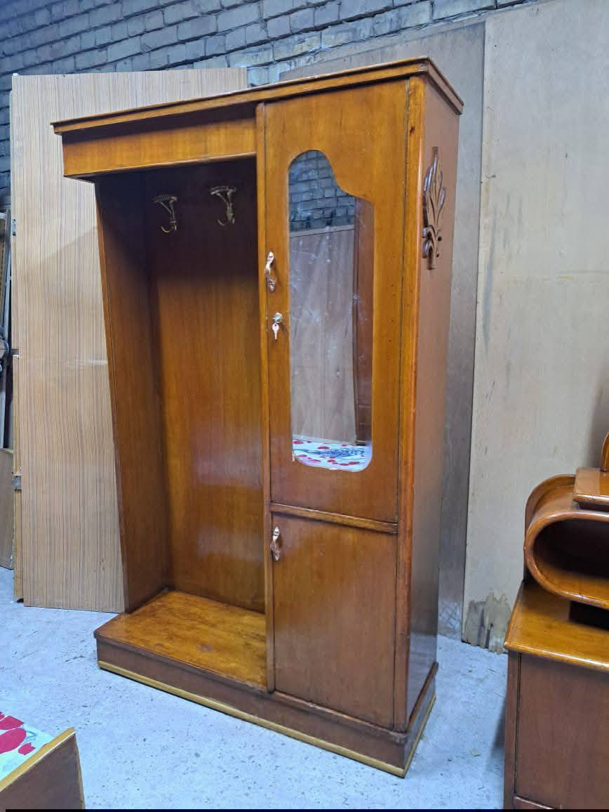 السلام عليكم غرفه صاج تزكام تكمه تفصال درجة اولى السعر ٦٠٠ الف
الي يبحث عن غرفة نوم صاج تزكام تكمه حطاطه يعني تفصال درجة اولى كنتورها ابو ال٦ ابواب وملحق ومجرات طبعا الغرفه صاج داخل وخارج وظهر البطن الطبكات الرفوف صاج الظهر جرجوبة براغي غرفة ثكيلة كلش كلش متنشال شغل توصا عمل نجارة حقيقي غرفة وياك للعمر كامله وجاهزة من جميع محتوياتها من الصبغ والتلميع للمفتاح كلش نظيفه متصرف عليها ولا الف كبل شدها واتوكل السعر ٦٠٠ الف واكيد تسوى اكثر وبالعافية على الشراي مكانها بغداد #متوفر توصيل بكروة سارع بالحجز مراسلة الصفحه وبخدمتكم


**إذا كنت صاحب هذا الإعلان وتريد حذفه لأي سبب، رجاءا أرسل رسالة إلى الدعم الفني**