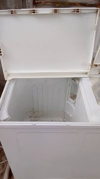 غسالة هيتاشي • ١١ كيلو • نظيفة ومفحوصة