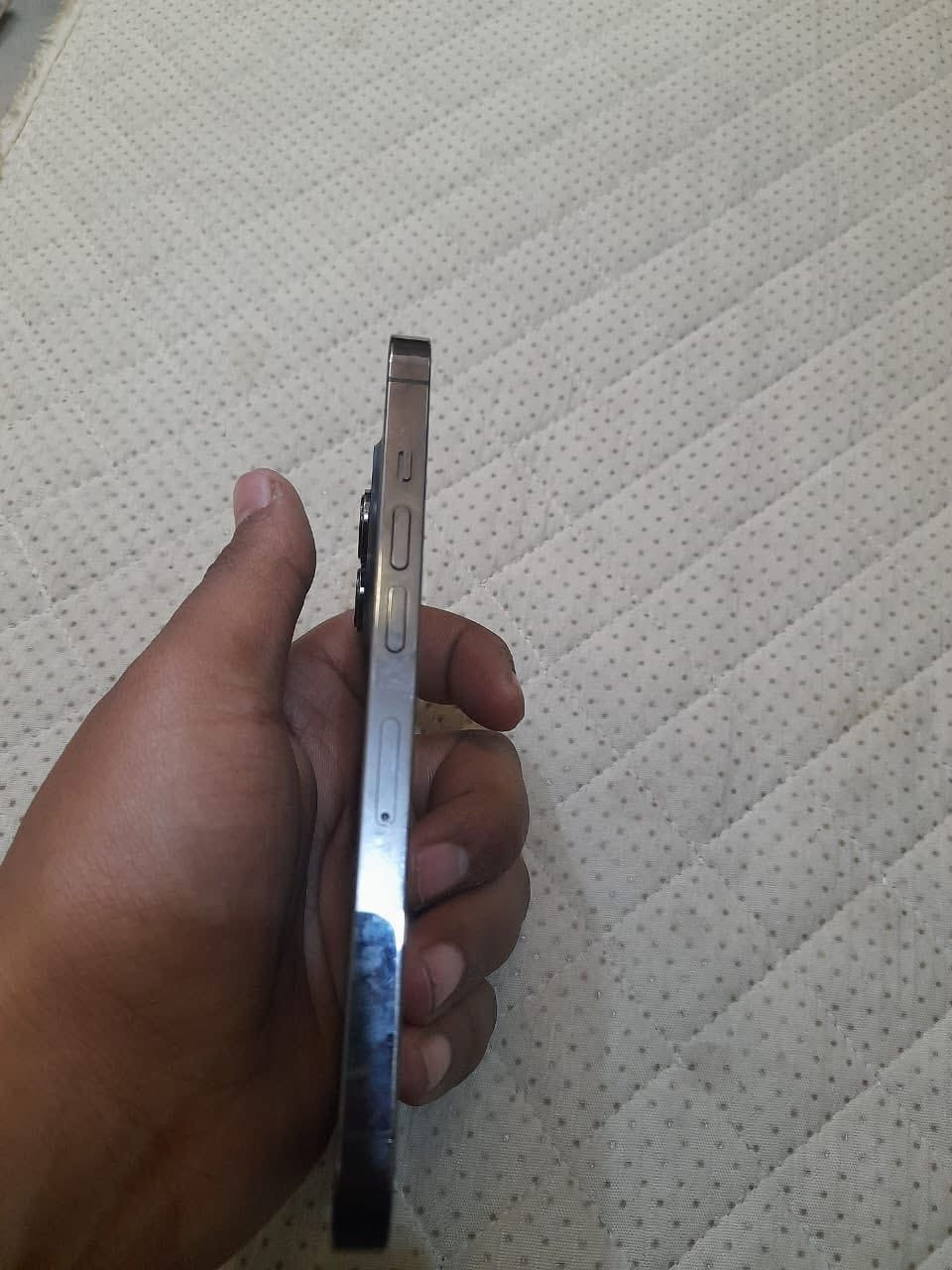 ايفون 13برو مراوس بآيباد او بيع خاص موجود وواتساب هم موجود ***********
