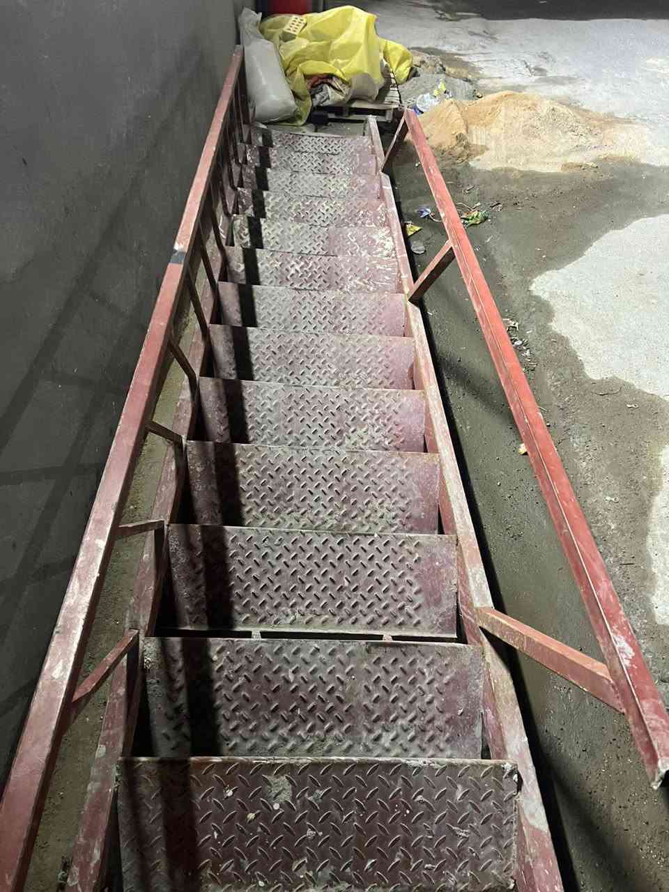 درج خارجي 13 باية للبيع سعره 150 الف وبيه مجال العنوان بغداد الدورة شارع 60 للاستفسار خاص


**إذا كنت صاحب هذا الإعلان وتريد حذفه لأي سبب، رجاءا أرسل رسالة إلى الدعم الفني**